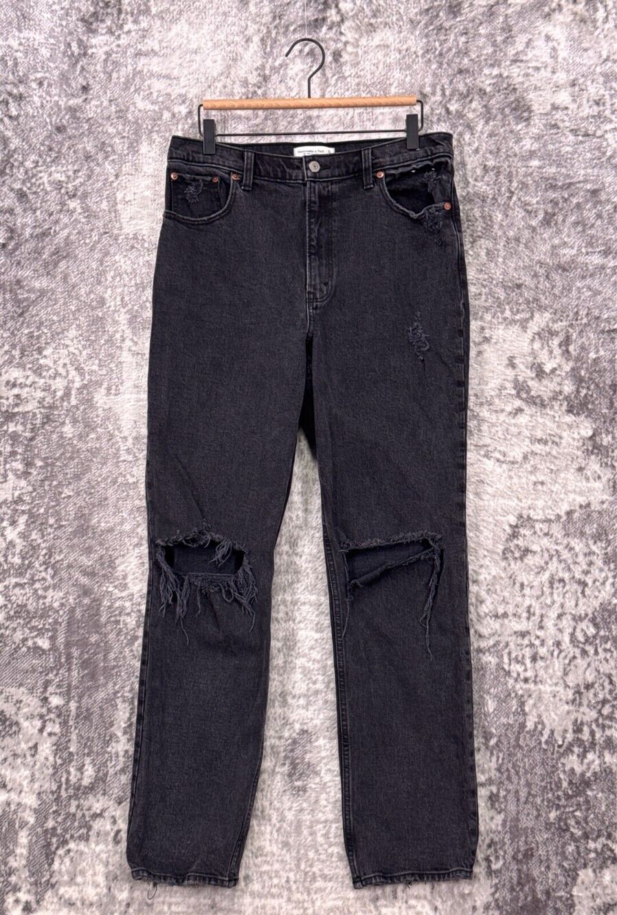Abercrombie & Fitch Jeans 31 / 12 Womens 90s Straight Ultra High Rise Distressed